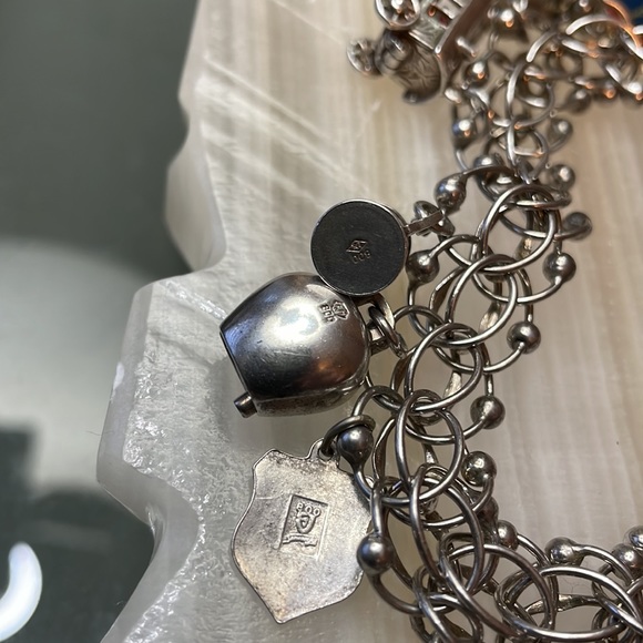 Vintage JB Sterling Silver Interwoven Link Bracelet with 14 European Charms 54g - Picture 14 of 17